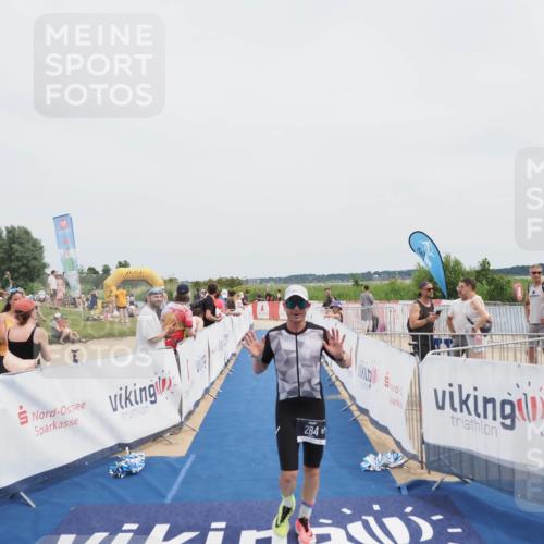 22.06.2025 - Viking Triathlon MichiJ http://msf.ph/oto/8084905 22.06.2025 14:43:21 Ziel 284 meine-sportfotos.de