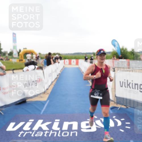22.06.2025 - Viking Triathlon MichiJ http://msf.ph/oto/8084978 22.06.2025 16:11:50 Ziel 547 meine-sportfotos.de