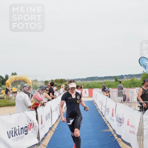 22.06.2025 - Viking Triathlon MichiJ http://msf.ph/oto/8085124 22.06.2025 14:43:35 Ziel 14 meine-sportfotos.de