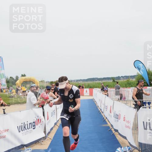 22.06.2025 - Viking Triathlon MichiJ http://msf.ph/oto/8085153 22.06.2025 14:43:36 Ziel 14 meine-sportfotos.de