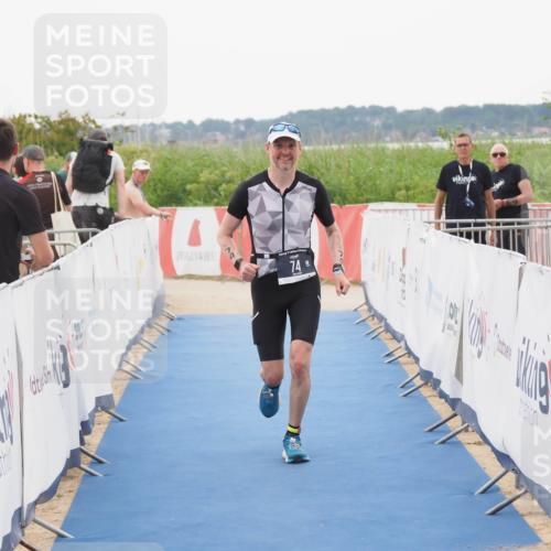 22.06.2025 - Viking Triathlon MichiJ http://msf.ph/oto/8085247 22.06.2025 16:20:31 Ziel 74 meine-sportfotos.de