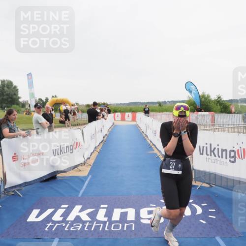 22.06.2025 - Viking Triathlon MichiJ http://msf.ph/oto/8085300 22.06.2025 16:13:17 Ziel 37 meine-sportfotos.de
