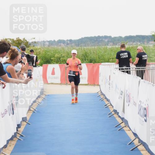 22.06.2025 - Viking Triathlon MichiJ http://msf.ph/oto/8085341 22.06.2025 16:13:26 Ziel 130 meine-sportfotos.de