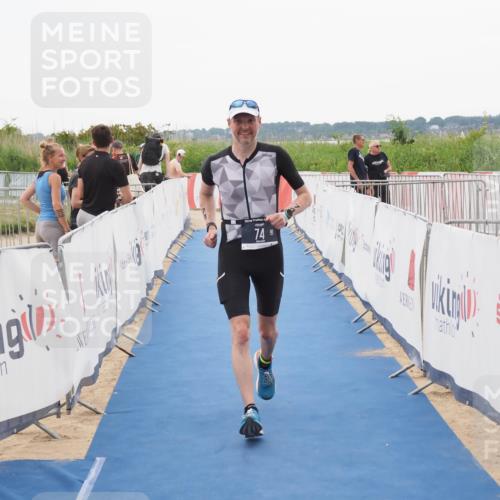 22.06.2025 - Viking Triathlon MichiJ http://msf.ph/oto/8085354 22.06.2025 16:20:32 Ziel 74 meine-sportfotos.de