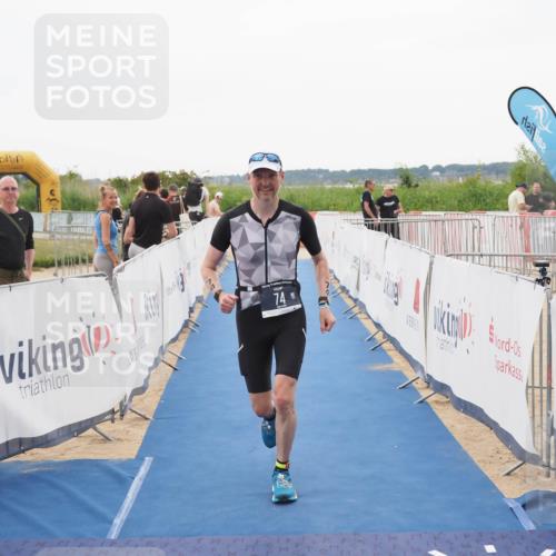 22.06.2025 - Viking Triathlon MichiJ http://msf.ph/oto/8085376 22.06.2025 16:20:33 Ziel 74 meine-sportfotos.de