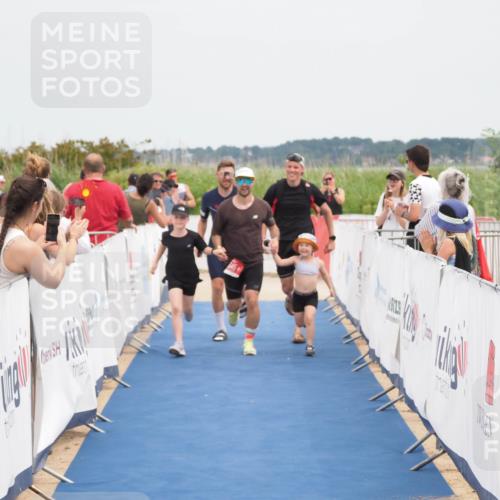 22.06.2025 - Viking Triathlon MichiJ http://msf.ph/oto/8085380 22.06.2025 14:52:11 Ziel 645 meine-sportfotos.de