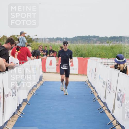 22.06.2025 - Viking Triathlon MichiJ http://msf.ph/oto/8085419 22.06.2025 14:45:36 Ziel 323 meine-sportfotos.de