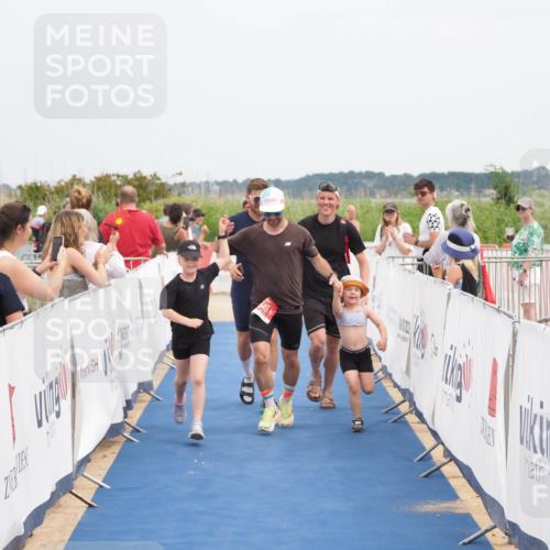 22.06.2025 - Viking Triathlon MichiJ http://msf.ph/oto/8085463 22.06.2025 14:52:13 Ziel 420, 645 meine-sportfotos.de