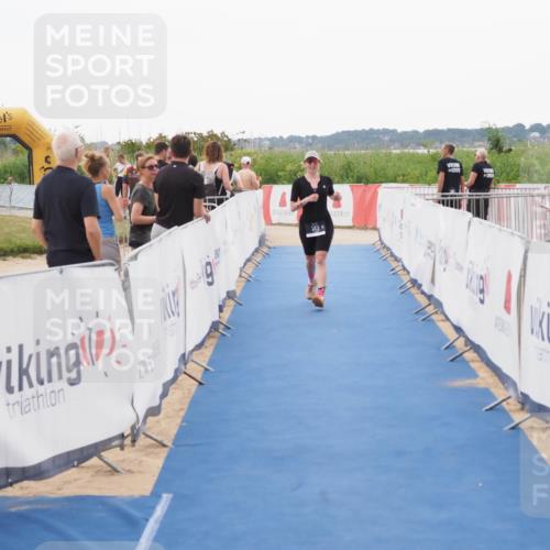 22.06.2025 - Viking Triathlon MichiJ http://msf.ph/oto/8085485 22.06.2025 16:21:26 Ziel 143 meine-sportfotos.de