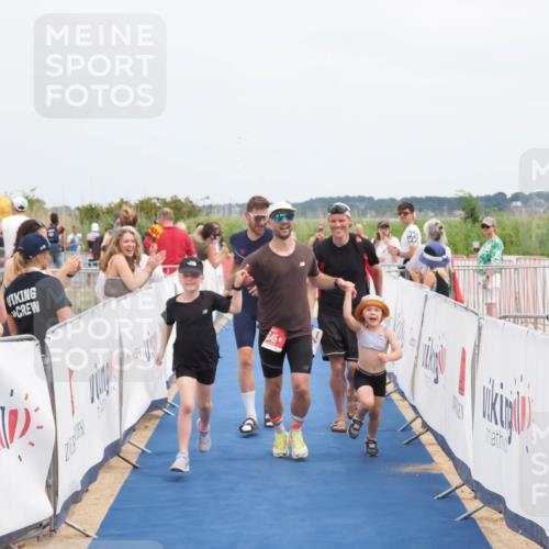 22.06.2025 - Viking Triathlon MichiJ http://msf.ph/oto/8085498 22.06.2025 14:52:14 Ziel 420, 645 meine-sportfotos.de