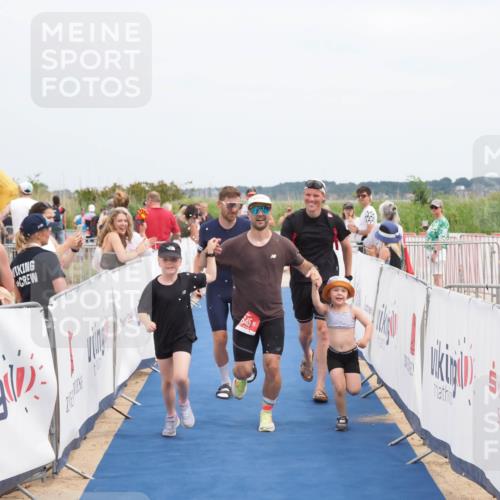 22.06.2025 - Viking Triathlon MichiJ http://msf.ph/oto/8085516 22.06.2025 14:52:14 Ziel 420, 645 meine-sportfotos.de