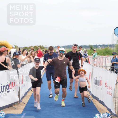 22.06.2025 - Viking Triathlon MichiJ http://msf.ph/oto/8085563 22.06.2025 14:52:15 Ziel 420, 645 meine-sportfotos.de