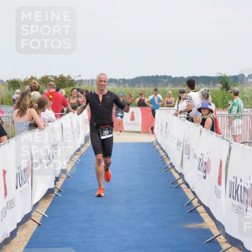 22.06.2025 - Viking Triathlon MichiJ http://msf.ph/oto/8085618 22.06.2025 14:52:20 Ziel 288, 420, 645 meine-sportfotos.de