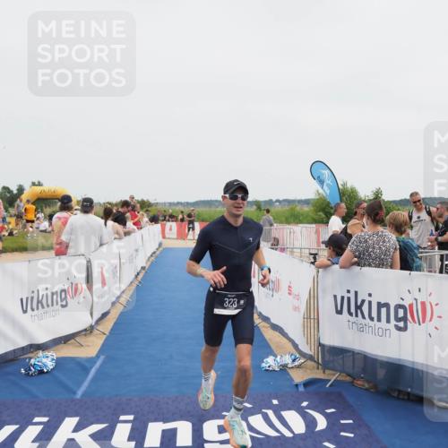 22.06.2025 - Viking Triathlon MichiJ http://msf.ph/oto/8085619 22.06.2025 14:45:39 Ziel 323 meine-sportfotos.de