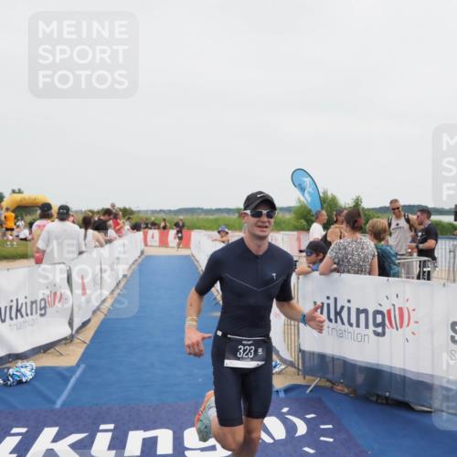 22.06.2025 - Viking Triathlon MichiJ http://msf.ph/oto/8085635 22.06.2025 14:45:40 Ziel 323 meine-sportfotos.de