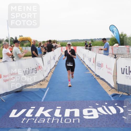 22.06.2025 - Viking Triathlon MichiJ http://msf.ph/oto/8085651 22.06.2025 16:21:29 Ziel 143 meine-sportfotos.de