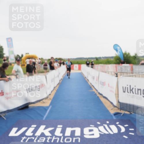 22.06.2025 - Viking Triathlon MichiJ http://msf.ph/oto/8085688 22.06.2025 16:13:33 Ziel 130, 467 meine-sportfotos.de