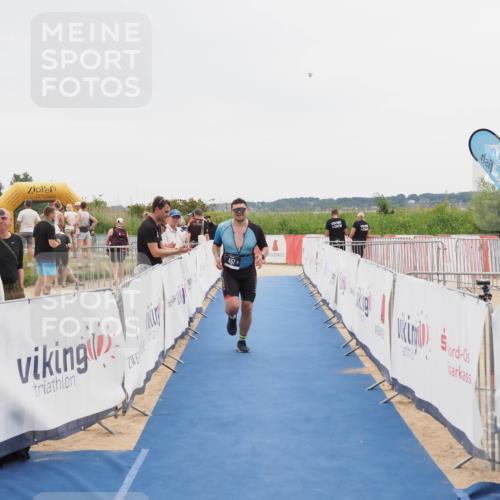 22.06.2025 - Viking Triathlon MichiJ http://msf.ph/oto/8085704 22.06.2025 16:13:34 Ziel 130, 467 meine-sportfotos.de