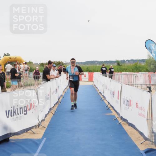 22.06.2025 - Viking Triathlon MichiJ http://msf.ph/oto/8085709 22.06.2025 16:13:34 Ziel 130, 467 meine-sportfotos.de