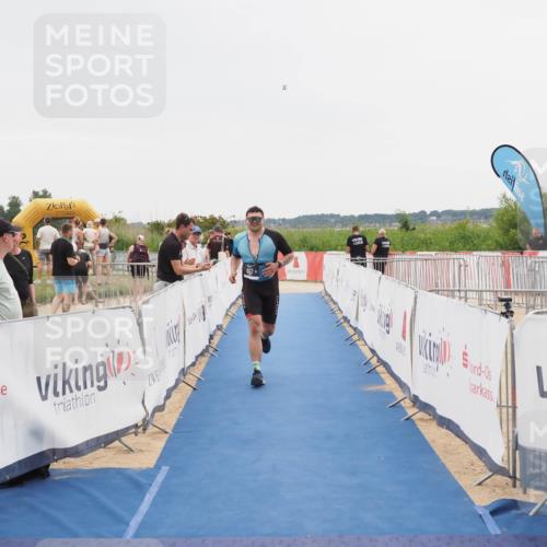 22.06.2025 - Viking Triathlon MichiJ http://msf.ph/oto/8085715 22.06.2025 16:13:35 Ziel 467 meine-sportfotos.de