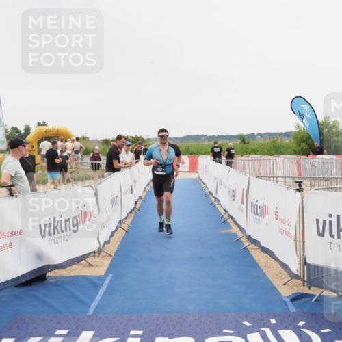 22.06.2025 - Viking Triathlon MichiJ http://msf.ph/oto/8085728 22.06.2025 16:13:35 Ziel 467 meine-sportfotos.de