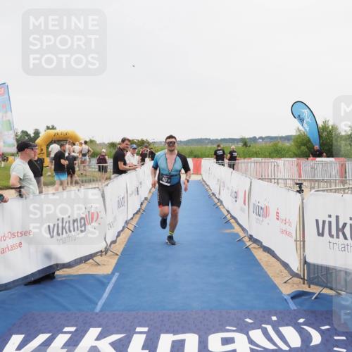 22.06.2025 - Viking Triathlon MichiJ http://msf.ph/oto/8085740 22.06.2025 16:13:35 Ziel 467 meine-sportfotos.de