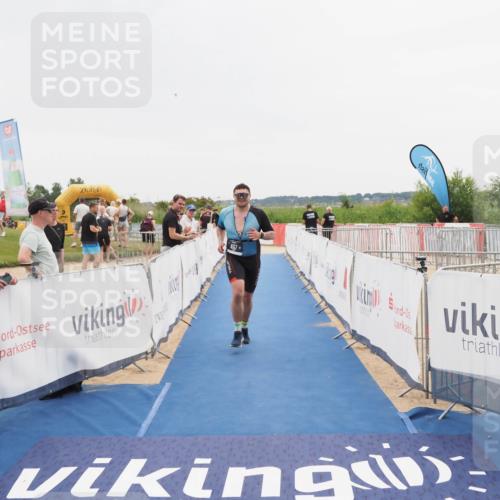 22.06.2025 - Viking Triathlon MichiJ http://msf.ph/oto/8085745 22.06.2025 16:13:35 Ziel 467 meine-sportfotos.de