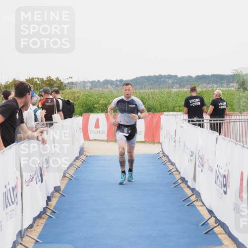 22.06.2025 - Viking Triathlon MichiJ http://msf.ph/oto/8085826 22.06.2025 16:13:40 Ziel 76, 467 meine-sportfotos.de