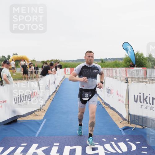 22.06.2025 - Viking Triathlon MichiJ http://msf.ph/oto/8085994 22.06.2025 16:13:43 Ziel 76 meine-sportfotos.de
