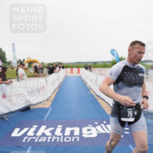 22.06.2025 - Viking Triathlon MichiJ http://msf.ph/oto/8086033 22.06.2025 16:13:44 Ziel 76 meine-sportfotos.de