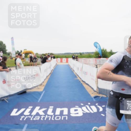 22.06.2025 - Viking Triathlon MichiJ http://msf.ph/oto/8086039 22.06.2025 16:13:44 Ziel 76 meine-sportfotos.de