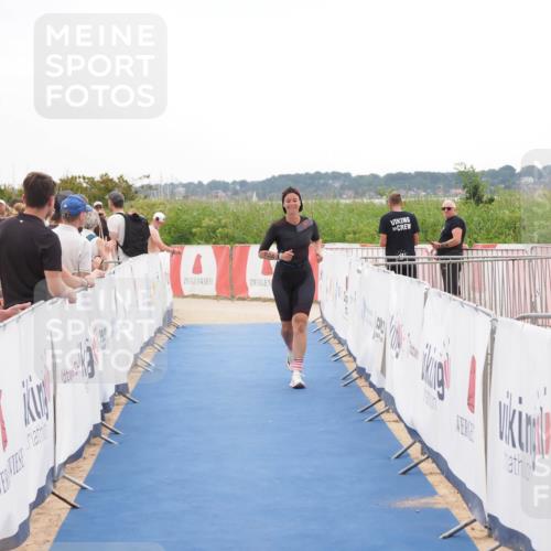 22.06.2025 - Viking Triathlon MichiJ http://msf.ph/oto/8086093 22.06.2025 16:14:51 Ziel 408 meine-sportfotos.de