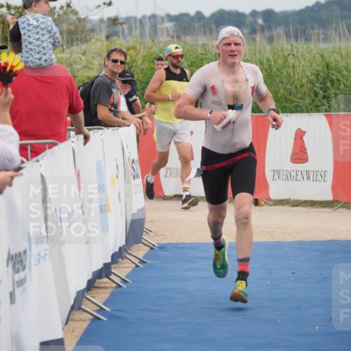 22.06.2025 - Viking Triathlon MichiJ http://msf.ph/oto/8086103 22.06.2025 14:47:38 Ziel 556 meine-sportfotos.de