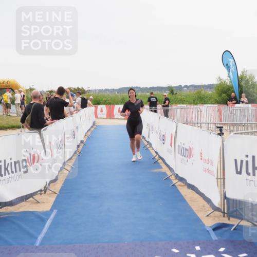 22.06.2025 - Viking Triathlon MichiJ http://msf.ph/oto/8086193 22.06.2025 16:14:53 Ziel 408 meine-sportfotos.de