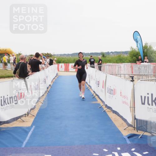 22.06.2025 - Viking Triathlon MichiJ http://msf.ph/oto/8086199 22.06.2025 16:14:53 Ziel 408 meine-sportfotos.de