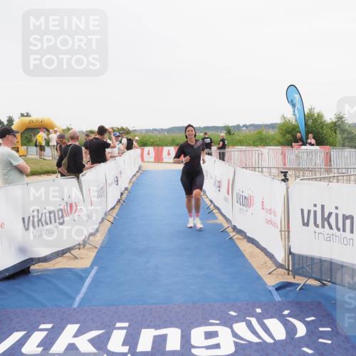 22.06.2025 - Viking Triathlon MichiJ http://msf.ph/oto/8086228 22.06.2025 16:14:54 Ziel 408 meine-sportfotos.de