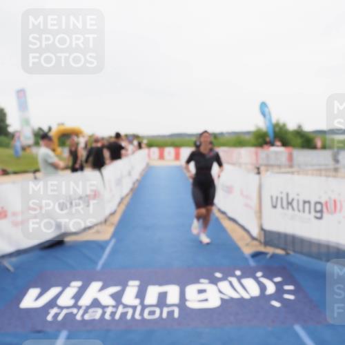 22.06.2025 - Viking Triathlon MichiJ http://msf.ph/oto/8086276 22.06.2025 16:14:55 Ziel 408 meine-sportfotos.de