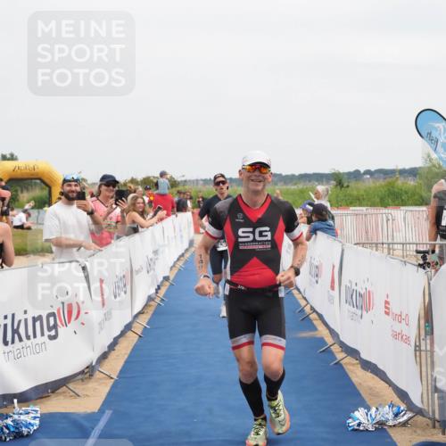 22.06.2025 - Viking Triathlon MichiJ http://msf.ph/oto/8086474 22.06.2025 14:48:05 Ziel 145, 520 meine-sportfotos.de