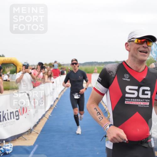 22.06.2025 - Viking Triathlon MichiJ http://msf.ph/oto/8086492 22.06.2025 14:48:06 Ziel 145, 520 meine-sportfotos.de