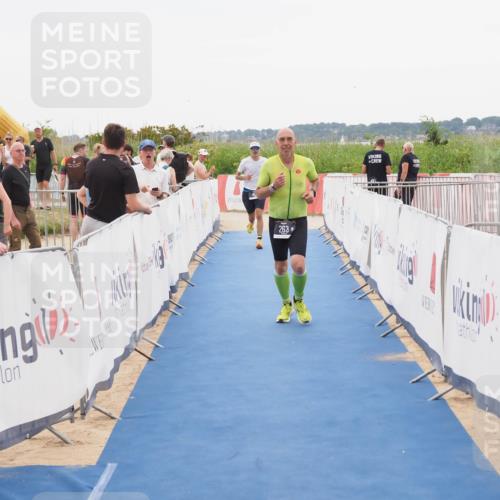 22.06.2025 - Viking Triathlon MichiJ http://msf.ph/oto/8086665 22.06.2025 16:16:50 Ziel 263, 459 meine-sportfotos.de