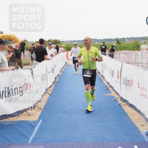 22.06.2025 - Viking Triathlon MichiJ http://msf.ph/oto/8086719 22.06.2025 16:16:52 Ziel 263, 459 meine-sportfotos.de