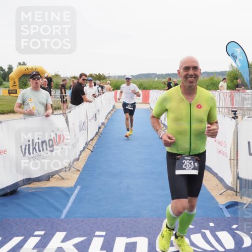 22.06.2025 - Viking Triathlon MichiJ http://msf.ph/oto/8086774 22.06.2025 16:16:53 Ziel 263, 459 meine-sportfotos.de