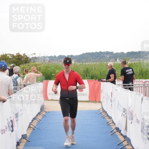 22.06.2025 - Viking Triathlon MichiJ http://msf.ph/oto/8086948 22.06.2025 16:17:10 Ziel 106 meine-sportfotos.de
