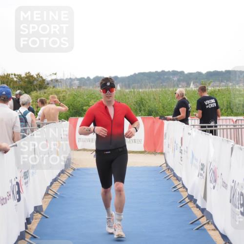 22.06.2025 - Viking Triathlon MichiJ http://msf.ph/oto/8086967 22.06.2025 16:17:10 Ziel 106 meine-sportfotos.de