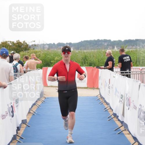 22.06.2025 - Viking Triathlon MichiJ http://msf.ph/oto/8086971 22.06.2025 16:17:10 Ziel 106 meine-sportfotos.de