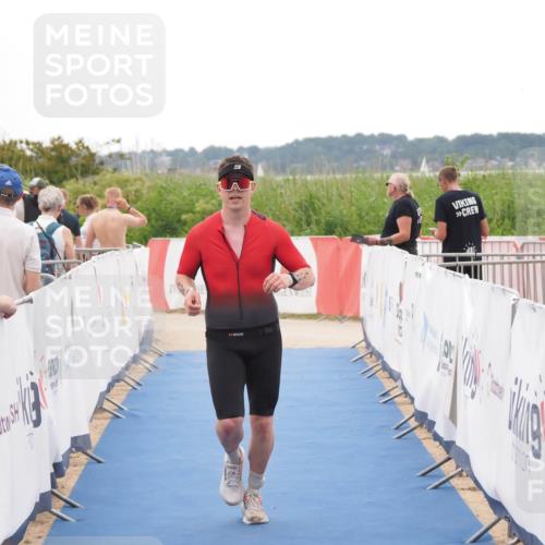 22.06.2025 - Viking Triathlon MichiJ http://msf.ph/oto/8086976 22.06.2025 16:17:10 Ziel 106 meine-sportfotos.de
