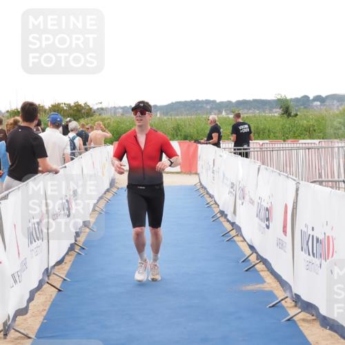 22.06.2025 - Viking Triathlon MichiJ http://msf.ph/oto/8087010 22.06.2025 16:17:11 Ziel 106 meine-sportfotos.de