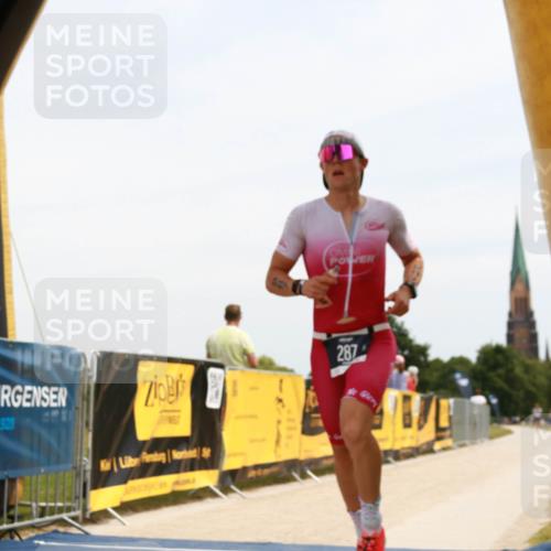 22.06.2025 - Viking Triathlon H.Heesch http://msf.ph/oto/8087809 22.06.2025 12:56:00 Laufen 287 meine-sportfotos.de
