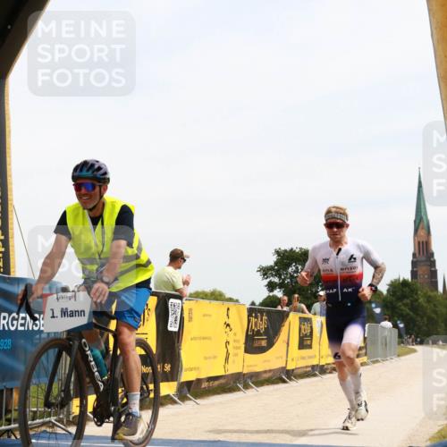 22.06.2025 - Viking Triathlon H.Heesch http://msf.ph/oto/8087814 22.06.2025 12:56:30 Laufen 4 meine-sportfotos.de