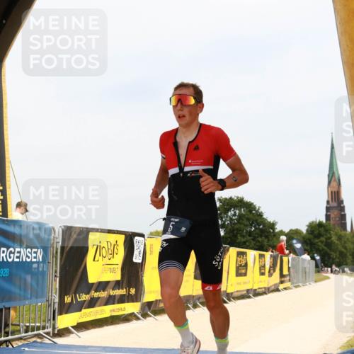 22.06.2025 - Viking Triathlon H.Heesch http://msf.ph/oto/8087869 22.06.2025 13:01:24 Laufen 5 meine-sportfotos.de